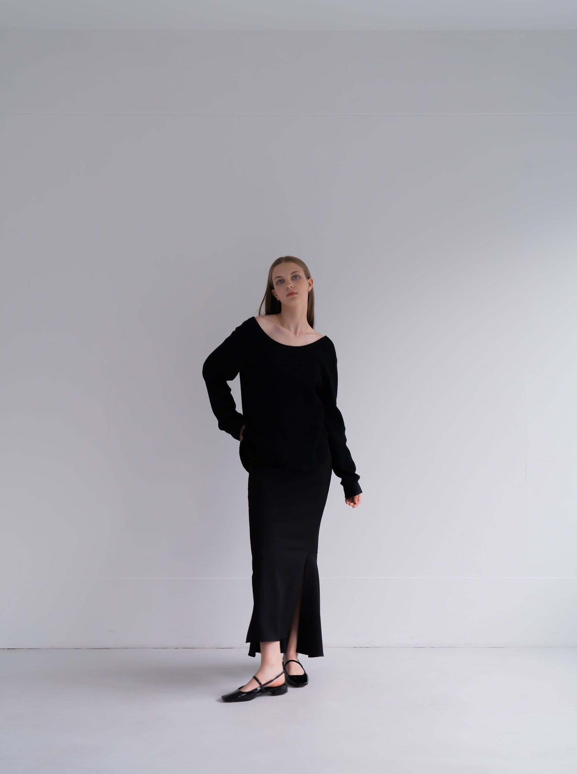 Back open long T-shirt – ClaSTEllaR