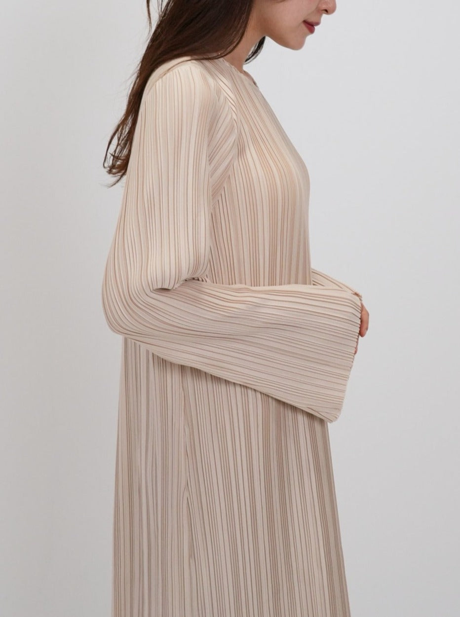 Pleated long dress – ClaSTEllaR