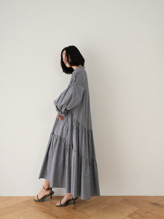 Volume tiered one piece
