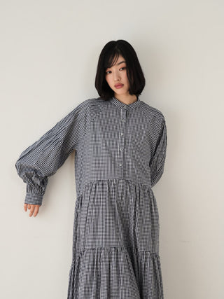 Volume tiered one piece