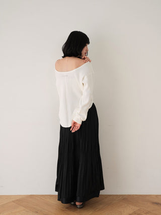 Back open long T-shirt