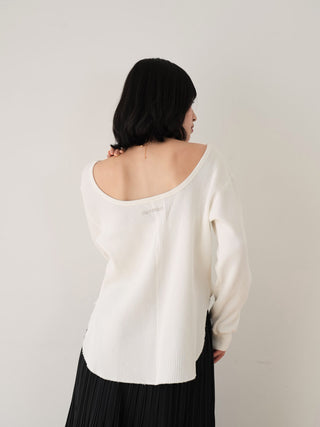 Back open long T-shirt