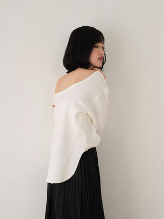 Back open long T-shirt