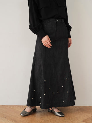Denim pearl skirt