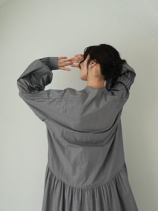 Volume tiered one piece